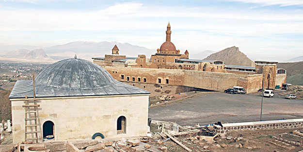 İshakpaşa’dan 2 asır sonra ezan sesi yükselecek
