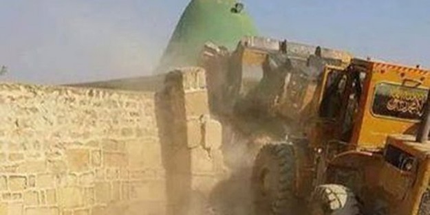 IŞİD o peygamberin türbesini yıktı!