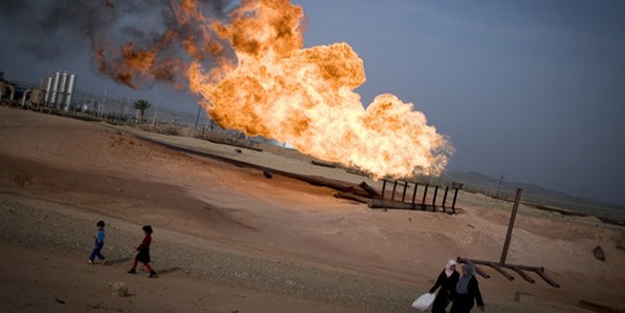 Işid ırak petrol kuyularını vuruyor!