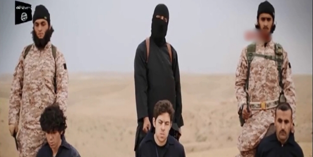 DEAŞ rehineleri bu sefer toplu infaz etti!