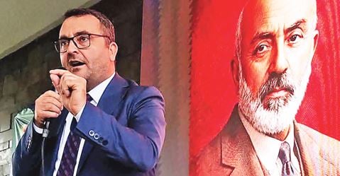 İsim benzerliği Mehmet Akif Ersoy’un hatırasına zarar verdi