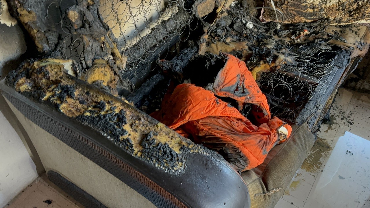 Isınmak için yaktılar ev küle öndü!