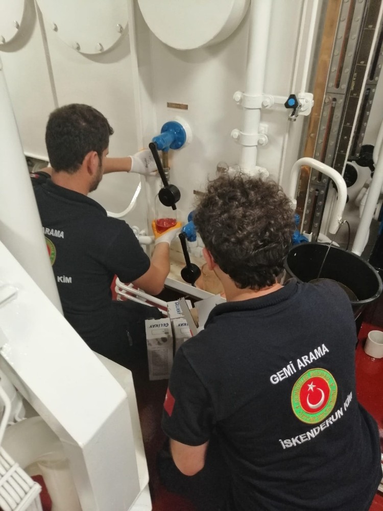 İskenderun’da 63,3 ton kaçak akaryakıt ele geçirildi 