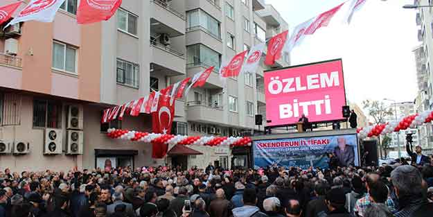İskenderun'da eski başkan DP'den adaylığını duyurdu