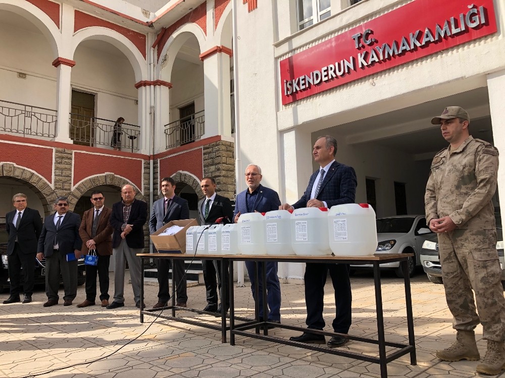 İskenderun’da günde 3 bin maske üretilecek 