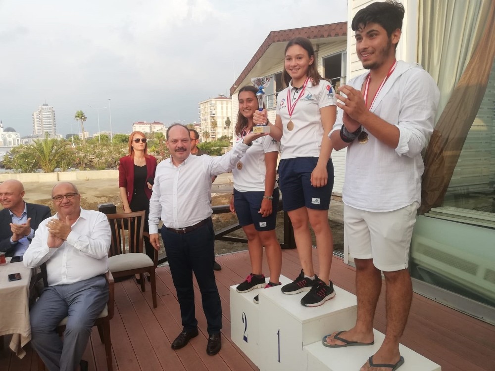 İskenderun’da Sahil Güvenlik Yelken Kupası Şampiyonası düzenlendi 