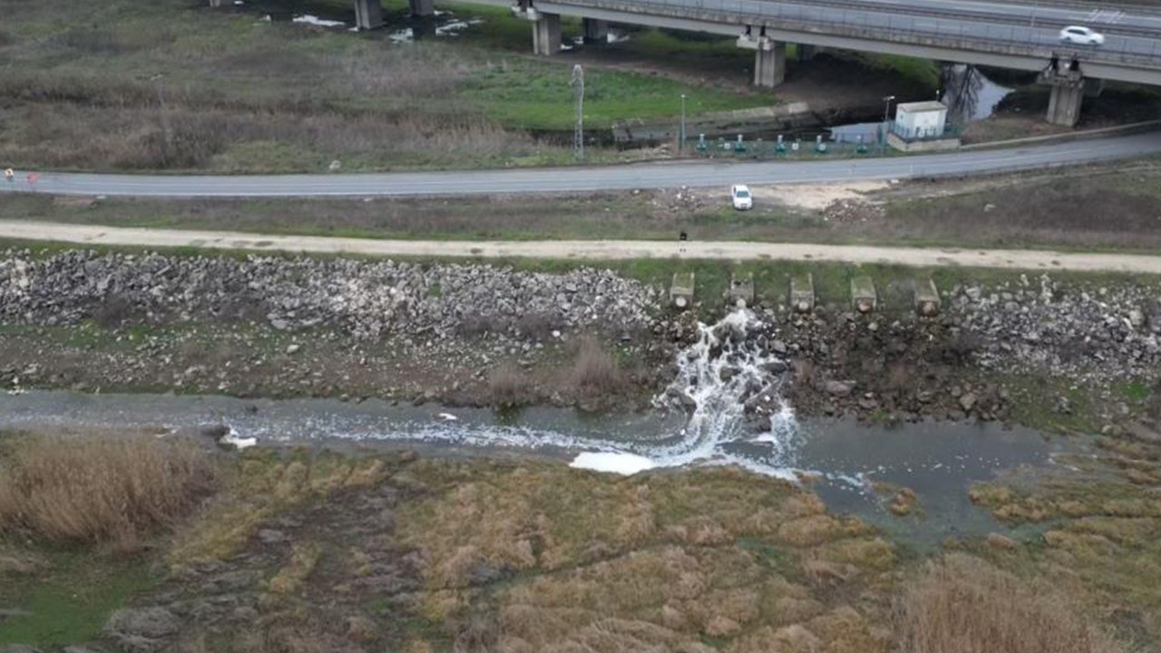 İSKİ, içme suyu kaynağı olan Büyükçekmece Barajı'na atık su akıttı İSKİ'den bir skandal daha