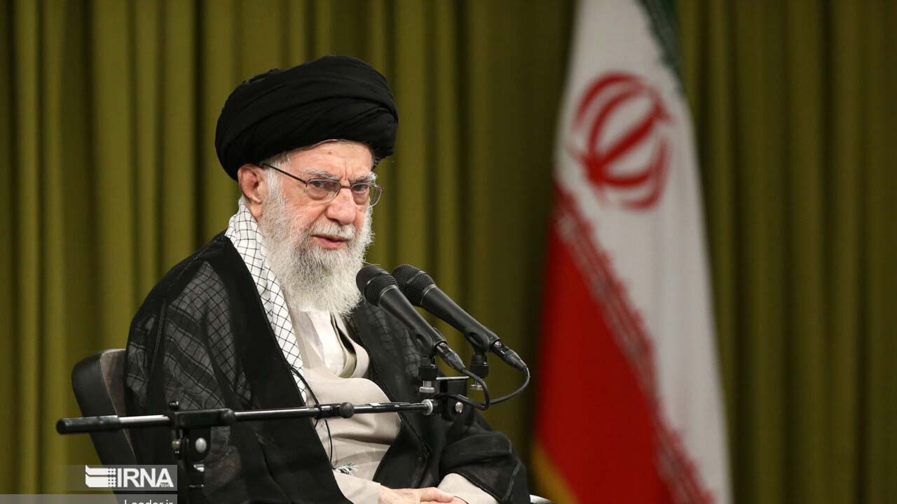 İslam Devrimi Lideri: Müslüman ve cesur gençlerine hitaben çıkışı! Yahya Sinvar’ın şehadetiyle durmayacak