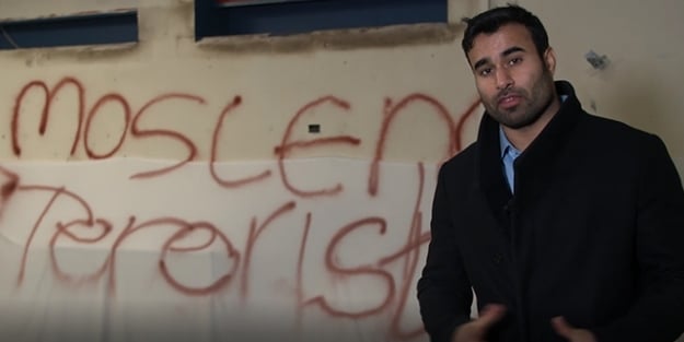 İslam düşmanı İngilizlerden okula alçak saldırı!