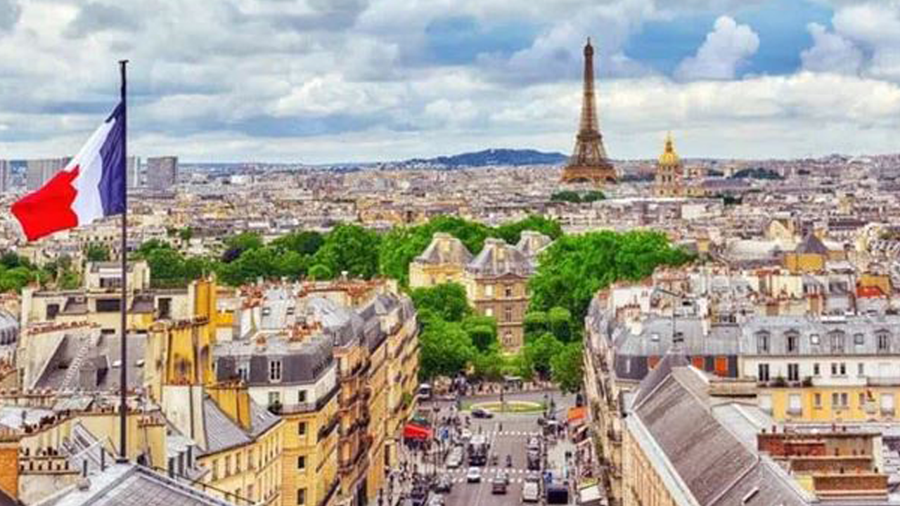 İslam düşmanına ceza da neymiş! Ödül de verseydiniz bari