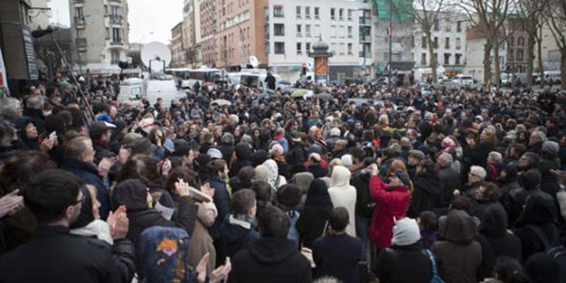 İslâm karşıtı gösteriye yasak