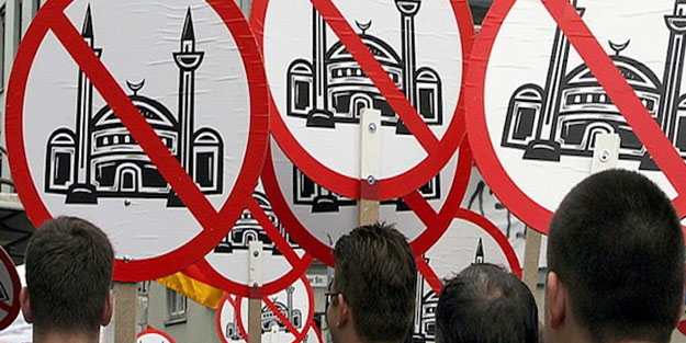 İslam karşıtlığında o ülke başı çekiyor