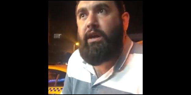 İslam'da taşınması bile haram olan içkiyi helal para kazanmak isteyen taksiciye taşıtmak istedi! 