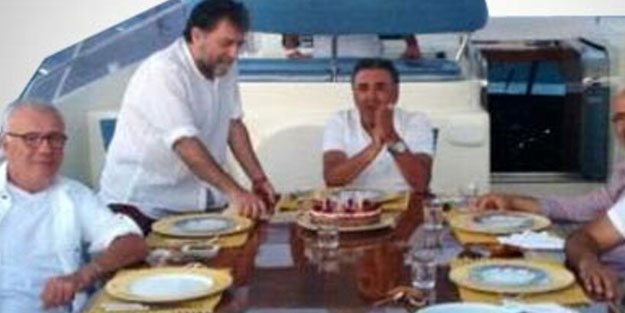 İslami kavramlara saygısızlık yapıldığında 'özgürlük' diyen Ahmet Hakan 'Atatürk' dizisi için ayağa kalktı