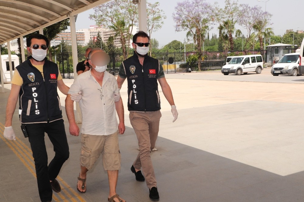 İslamiyet’e hakaret eden şahıs tutuklandı 