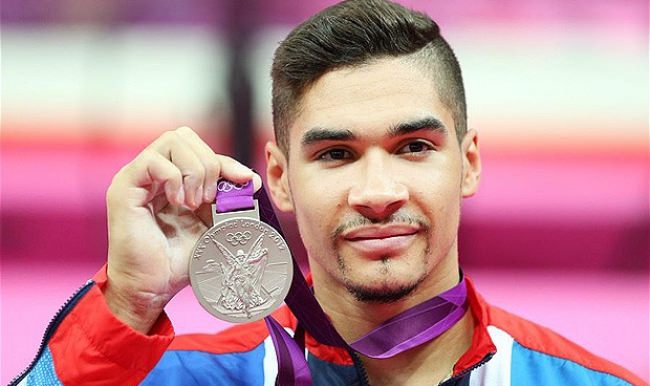 İslamla dalga geçen sporcuya kötü haber!