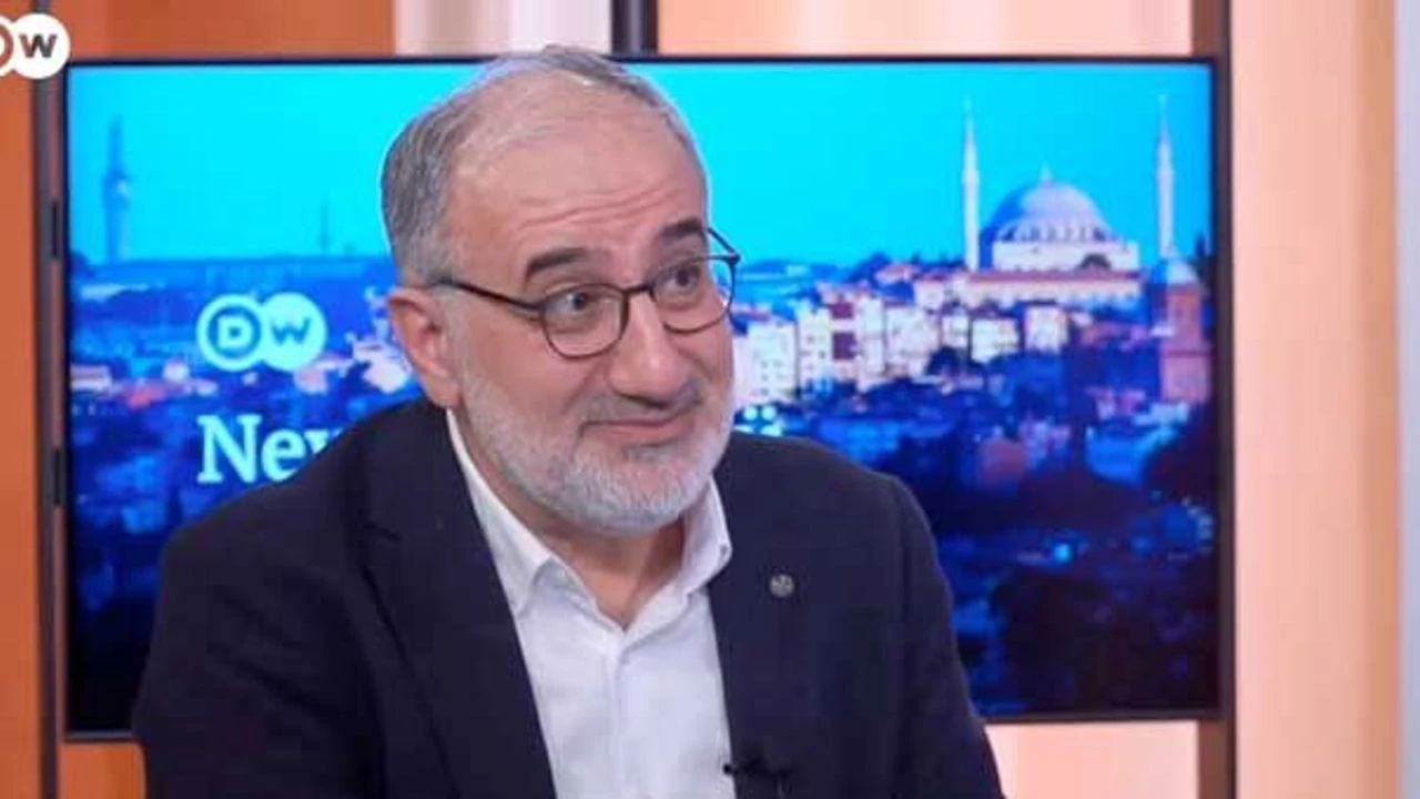 İslamoğlu cehaletiyle yine rezil oldu! Hanefi mezhebine dil uzatmıştı