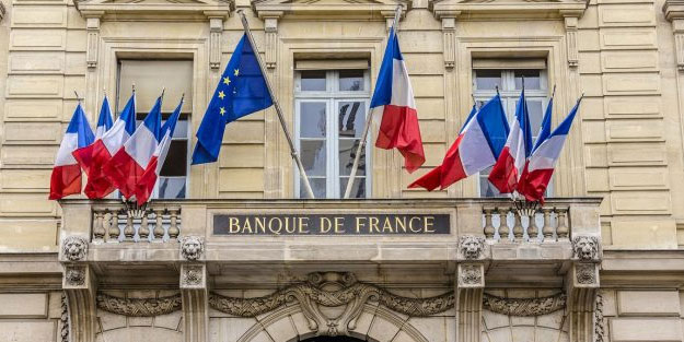 İşler kötüye gidiyor! Fransa'dan kemer sıkma kararı