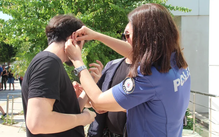 İşleri güçleri dalga-dümen! Siz sınava hiç girmeyin zaten
