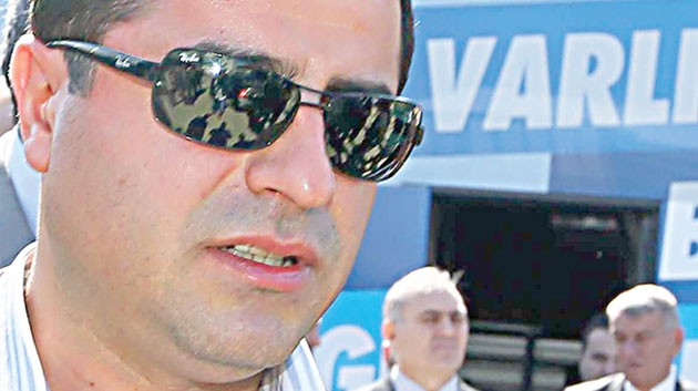 İşleri güçleri hep yalan