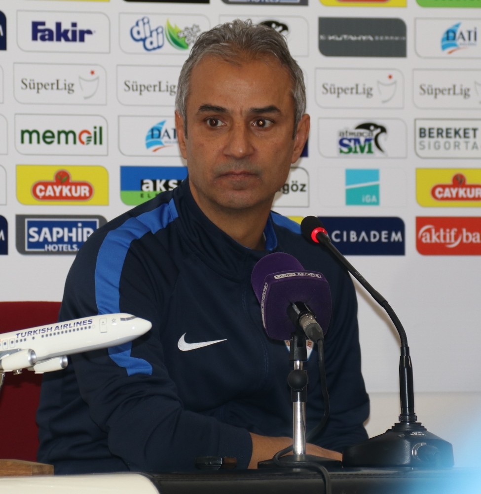 İsmail Kartal: “Bu tip maçlarda kazanma mecburiyetimiz vardı” 