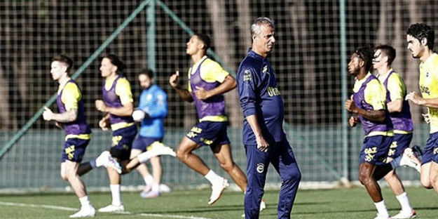 İsmail Kartal onay verdi! Fenerbahçe'ye yıldız orta saha geliyor