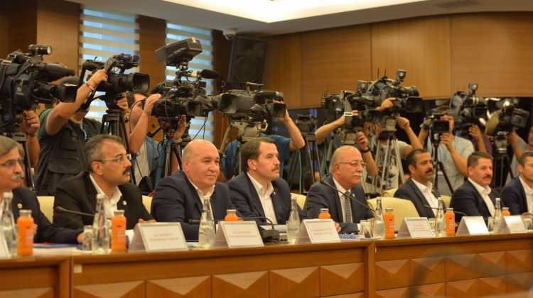 İsmail Koncuk masada fena yakalandı