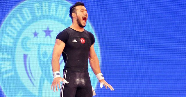 İsmayilov'dan 3 altın madalya