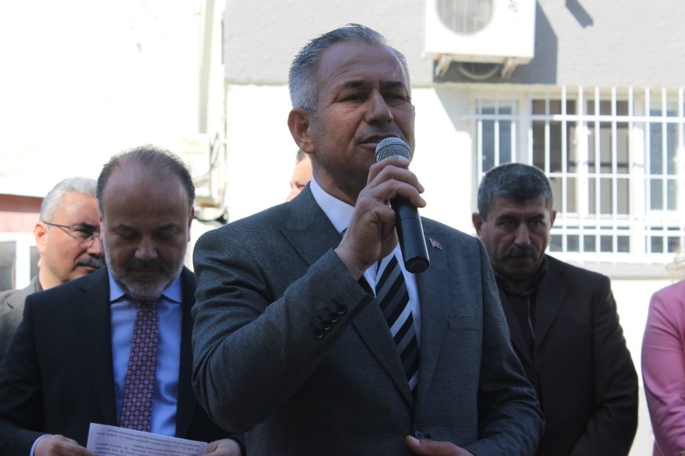 İsmet Akın’dan Germencik’te miting gibi açılış 