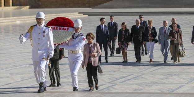İsmet İnönü'nün törenine kimse katılmadı
