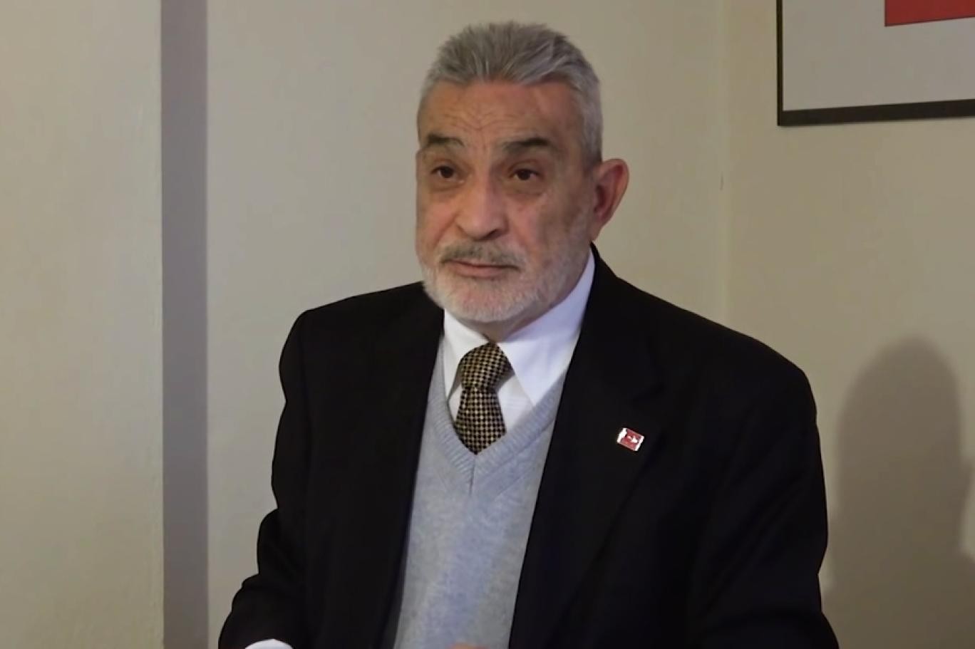 İsmet Özel bile bu kadarını tahmin etmemiştir! O eski "kafesler" de dar gelmeye başladı