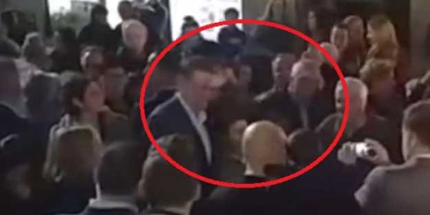 Başbakan'ı sert bir şekilde böyle yumrukladı!