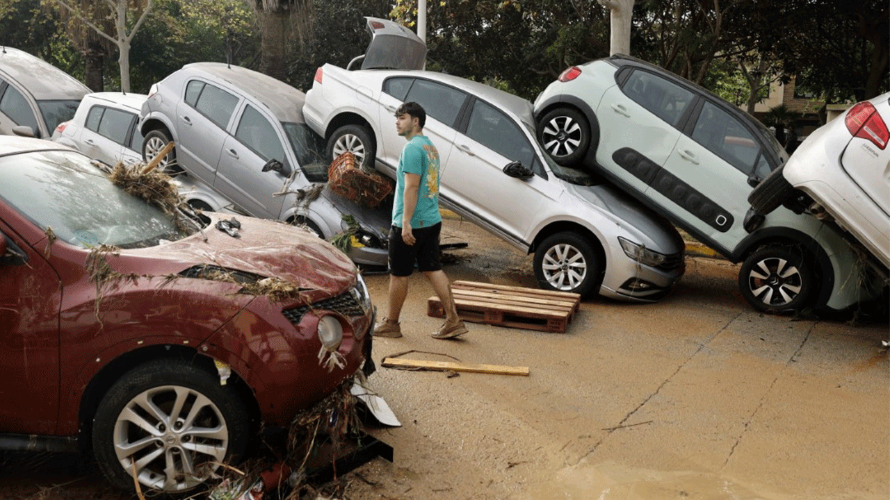 İspanya felaketi yaşıyor: Ölü sayısı 62'ye yükseldi!