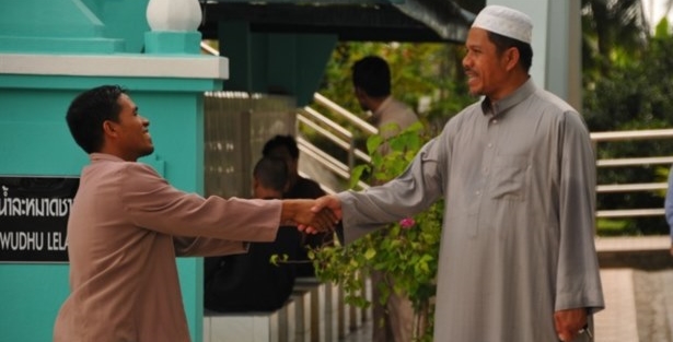 Tokalaşmayan ve soyunmayan müslüman...