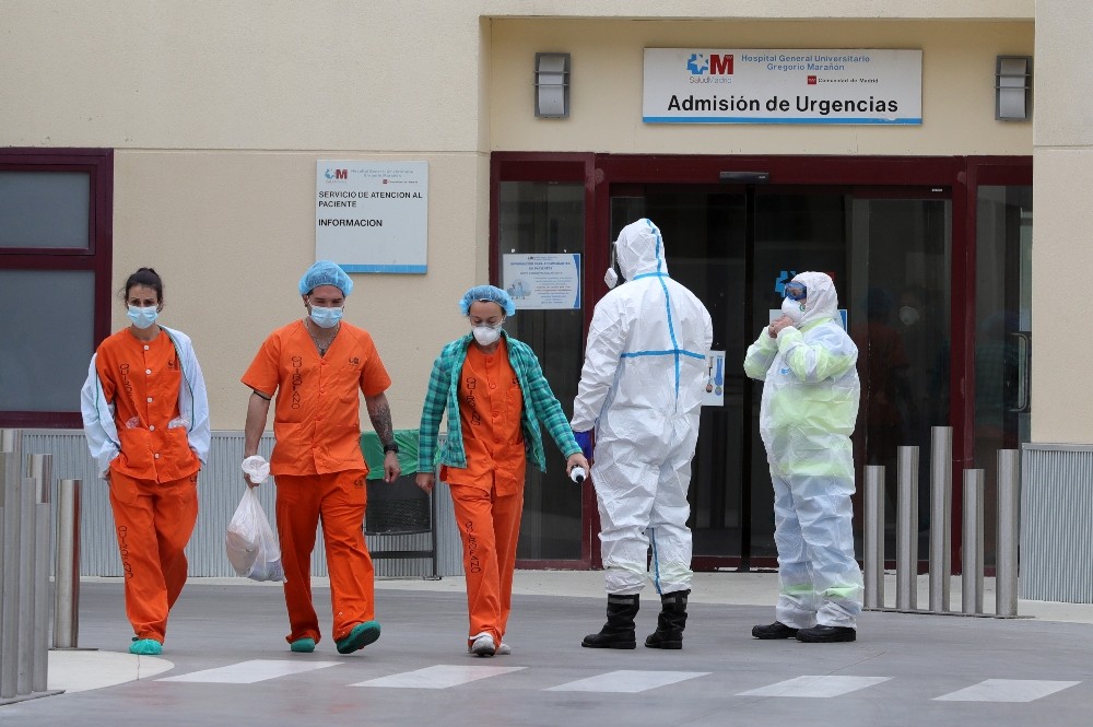 İspanya’da 12 bin 298 sağlık çalışanı koronaya yakalandı 