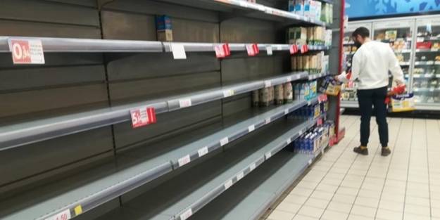 İspanya'da ayçiçek yağı ve süt rafları boş kaldı