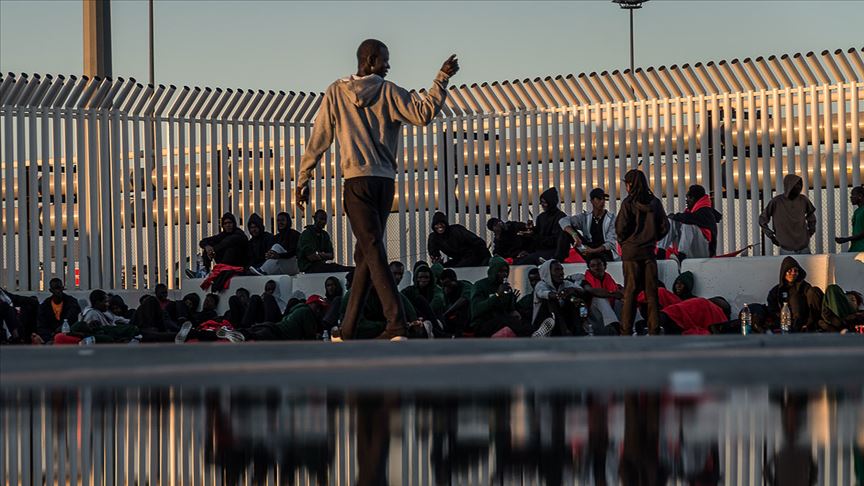 İspanya'da göçmen merkezinde 80'den fazla kişide Kovid-19 çıktı