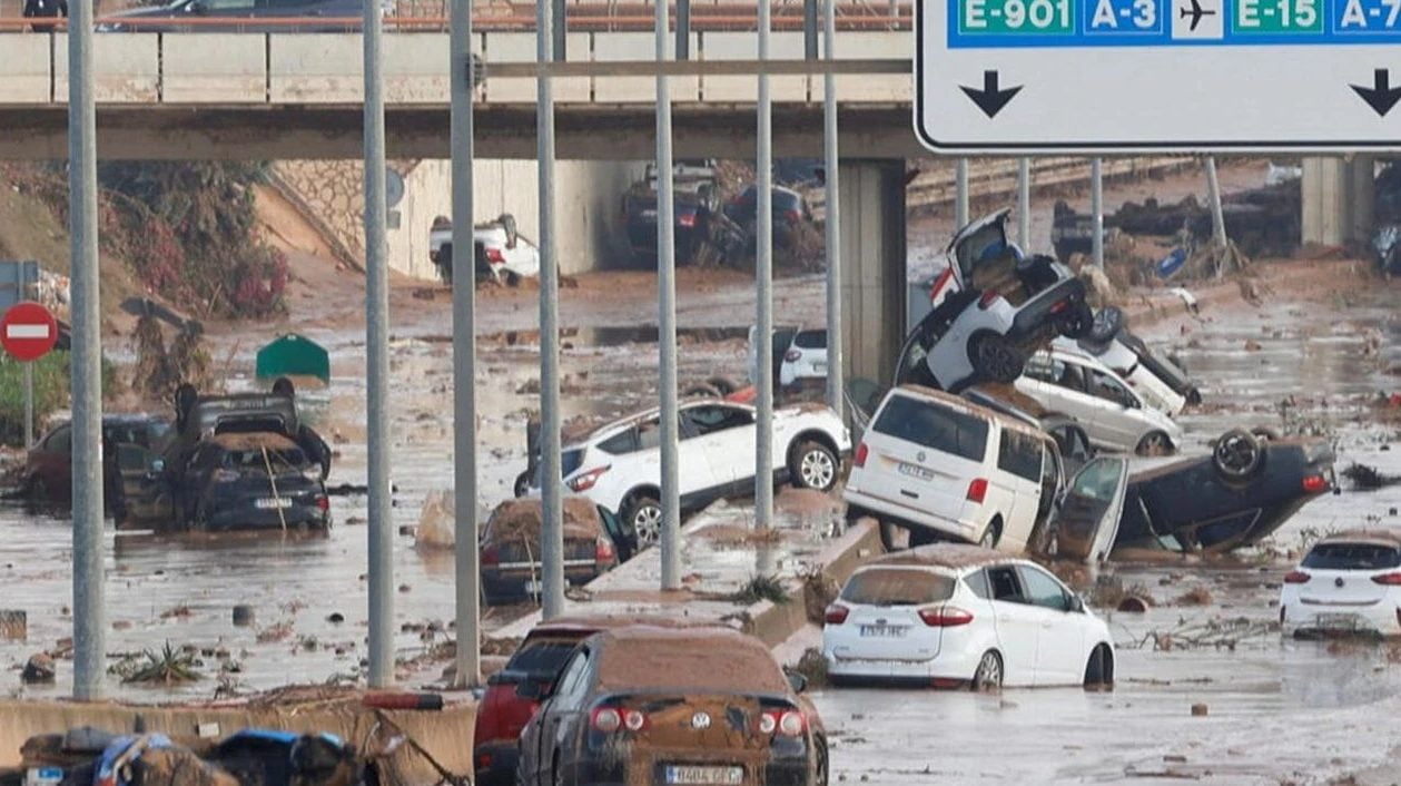 İspanya’da kırmızı alarm! Şiddetli yağış hayatı felç etti