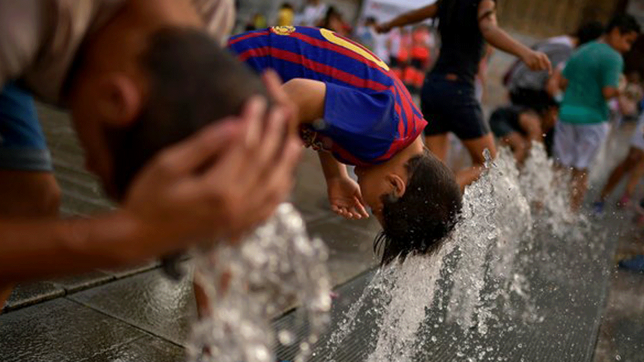 İspanya'da sıcaklar 1 ayda 1060 can aldı