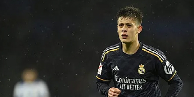 İspanyollar son gelişmeyi tüm dünyaya böyle servis ettiler! Ancelotti şok etti! Bir daha yapma mı?