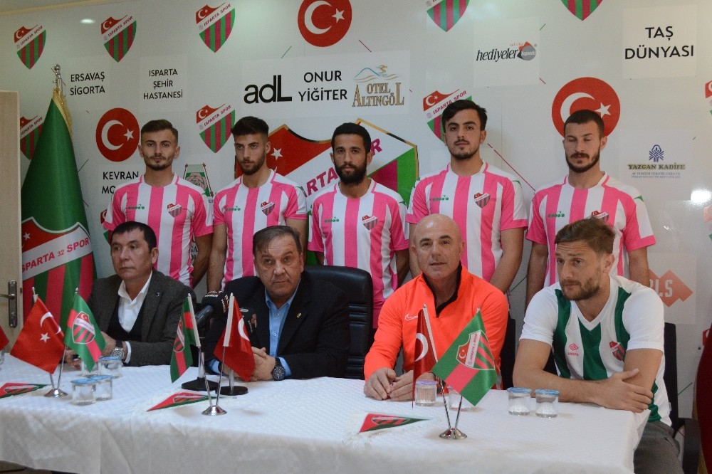 Isparta 32 Spor’dan transfer şov 