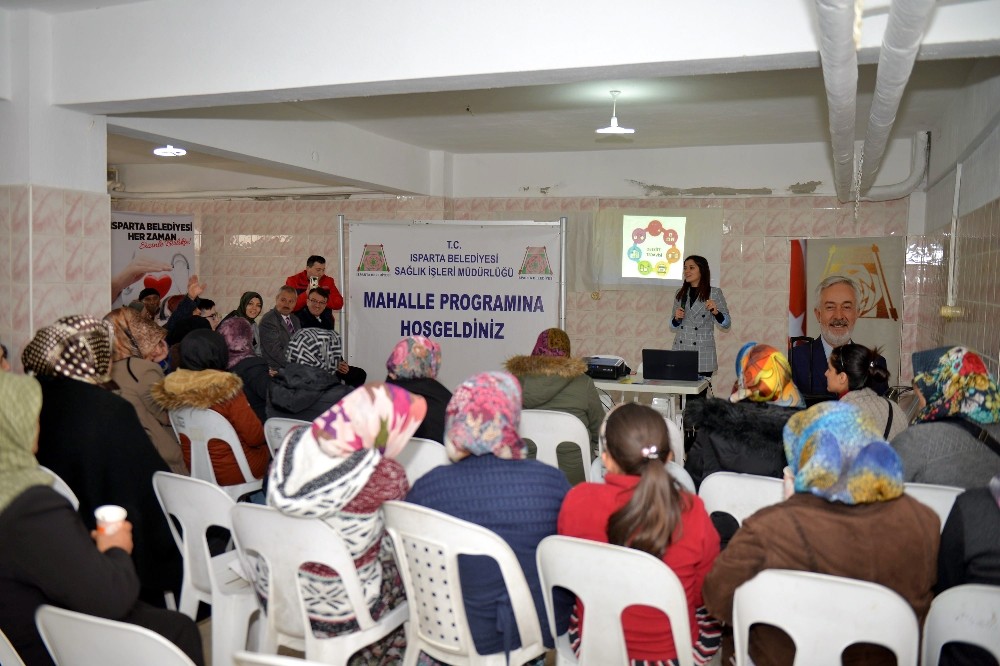 Isparta Belediyesi sağlığa yönelik eğitim seminerlerini mahallelere taşıdı 