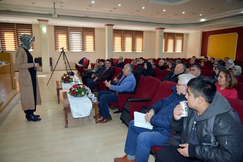 Isparta Belediyesinden ailelere mahremiyet eğitimi 