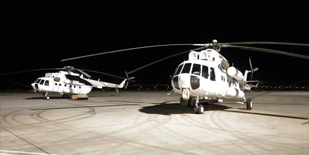 Isparta Havalimanı'na gelen 5 yangın helikopteri hazırlıklara başladı