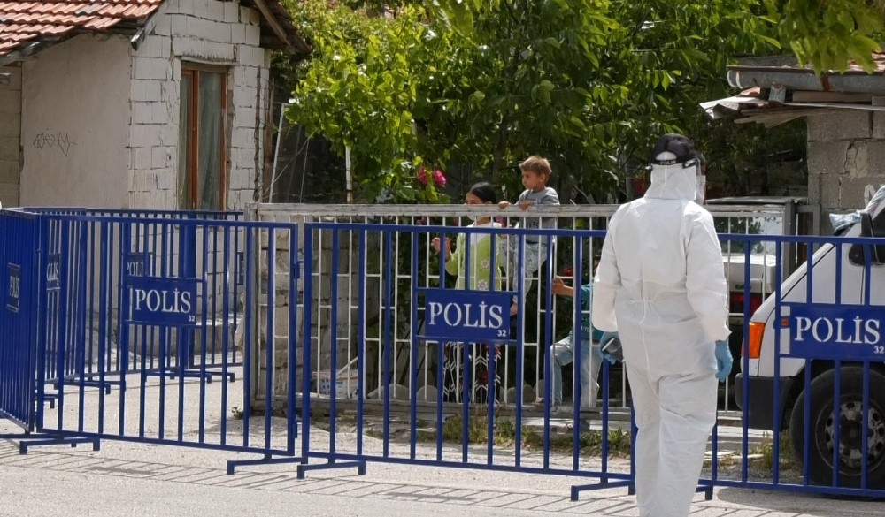 Isparta Vatan Mahallesi’ndeki karantina sona erdi 