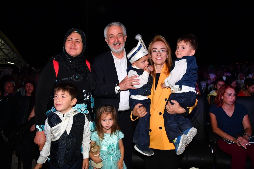 Isparta’da 152 çocuk için sünnet şöleni ve kına gecesi 