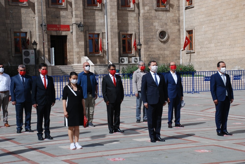 Isparta’da 19 Mayıs törenle kutlandı 