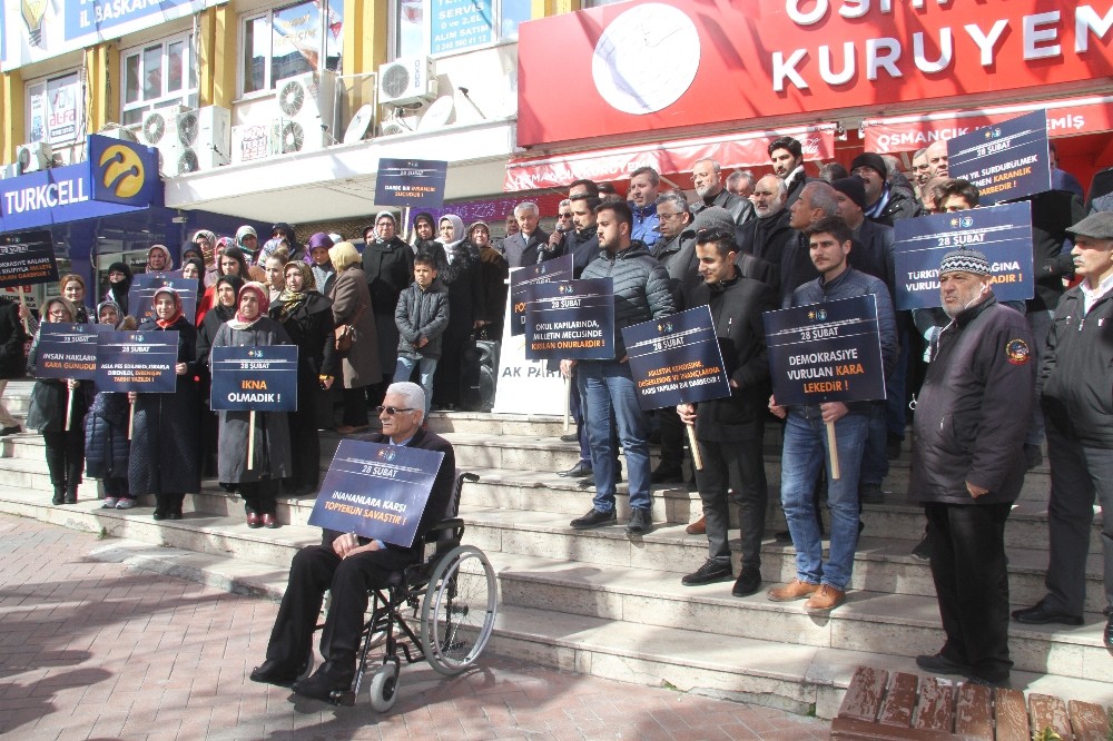 Isparta’da AK Parti’den 28 Şubat açıklaması 