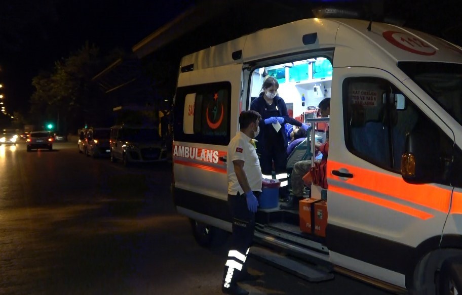 Isparta’da bıçaklı kavga: 2 yaralı 