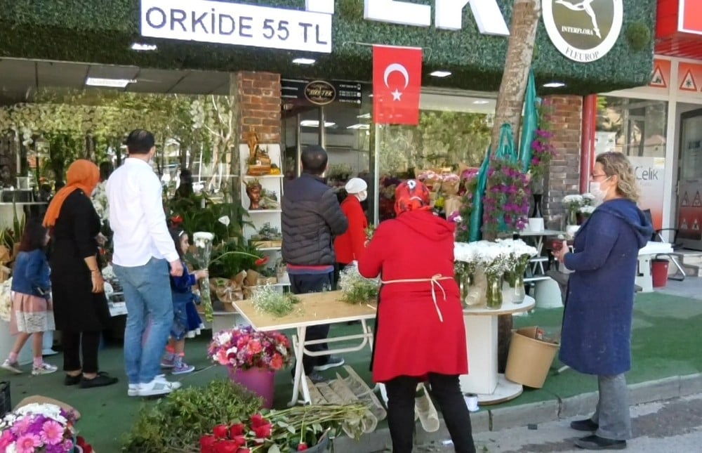 Isparta’da çiçekçilere Anneler Günü dopingi 